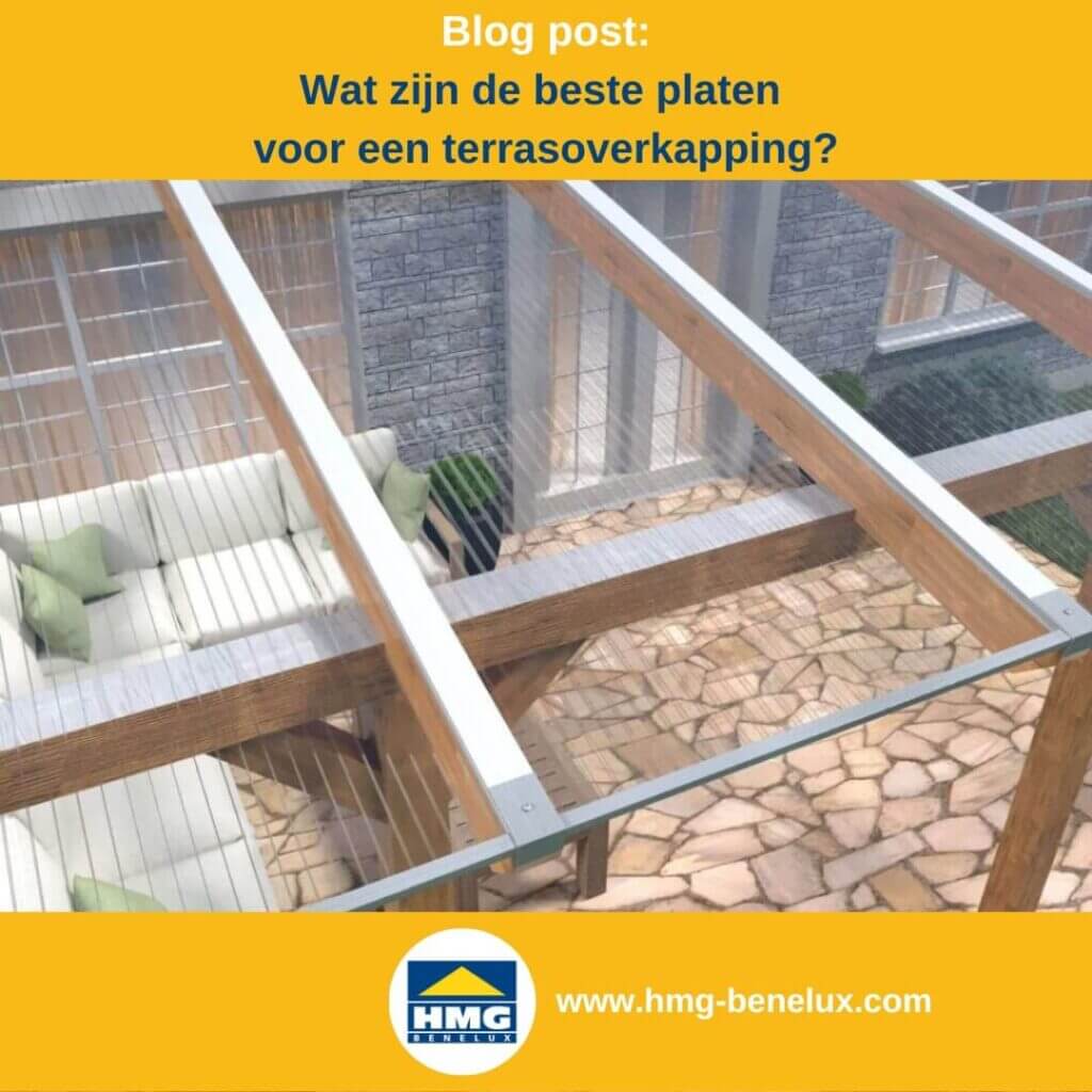 Moderne terrasoverkapping met glazen dak, biedt een helder zicht op de hemel en beschermt de gezellige zithoek.